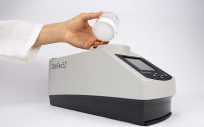 Măsurarea culorii ingredientelor de panificație sub formă de pudră cu ColorFlex EZ