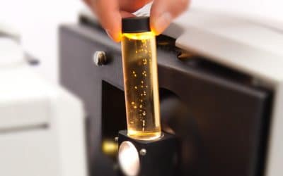 Măsurarea culorii produselor biofarmaceutice lichide cu ajutorul spectrofotometrului UltraScan VIS